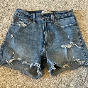 High rise 4” shorts